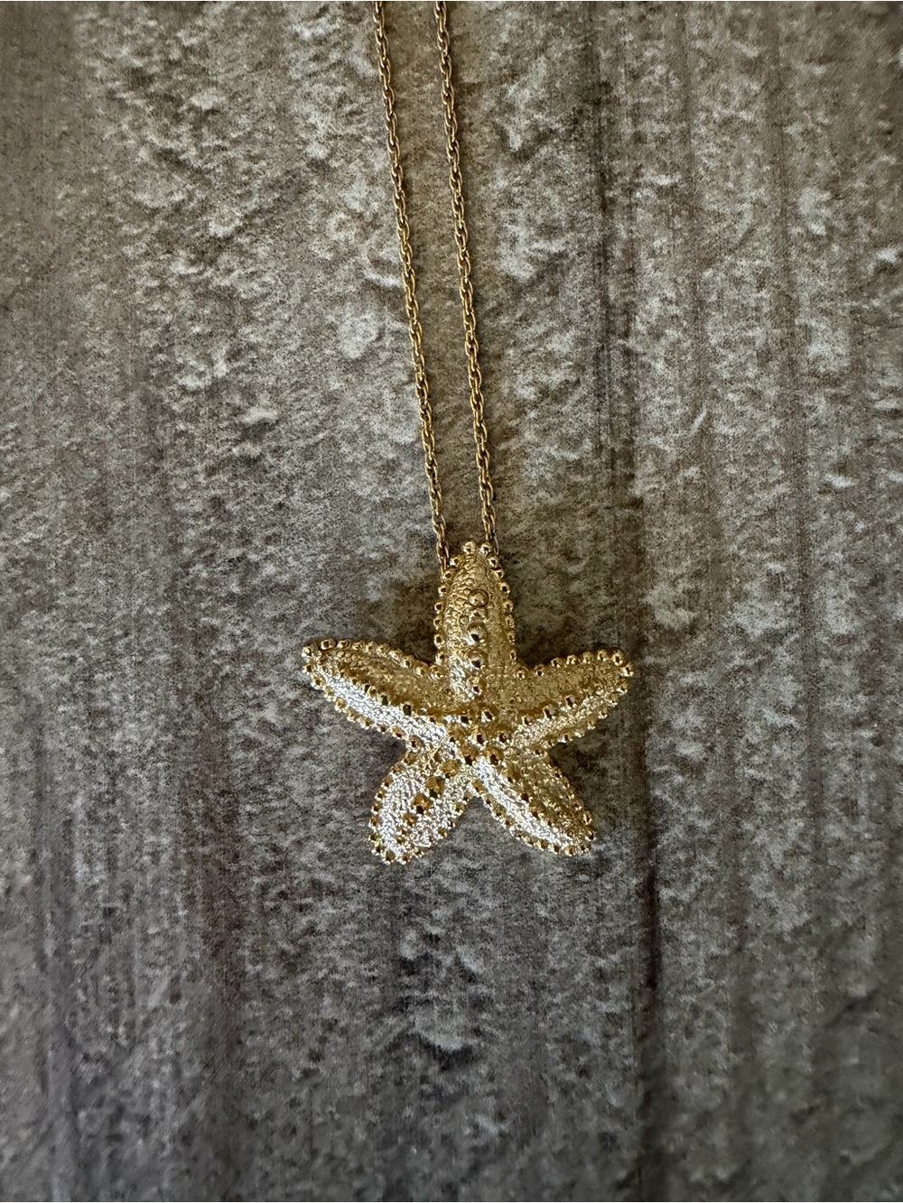 Vintage Trifari Gold Tone Starfish Necklace
